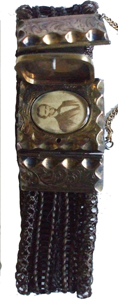 Exquisite Lincoln Mourning Bracelet.