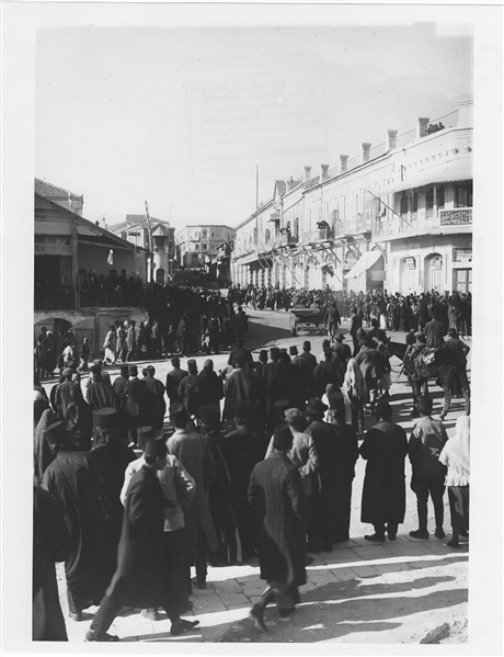 British Arrive at the Jaffa Gate - Jerusalem Surrenders - 1917